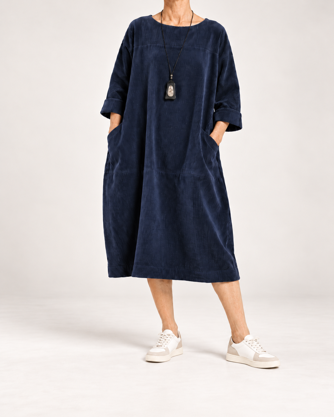 Amy™ | Relaxed Corduroy Midi Dress