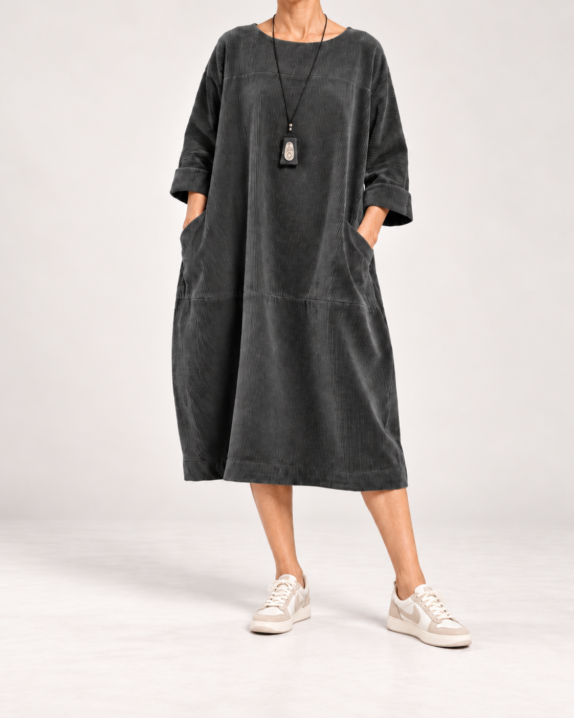 Amy™ | Relaxed Corduroy Midi Dress